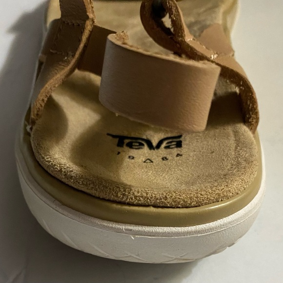 EUC TEVA Terra Float Lux Sandals, Beige, Flats, Sz 8.5, Neutral, Sport, Hiking - Picture 10 of 12